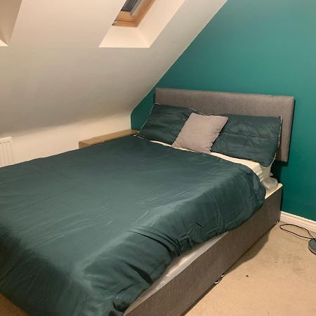Comfy Double Bedroom In Greater Manchester Exterior foto